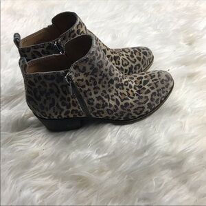 Lucky Brand animal print suede bootie 6.5